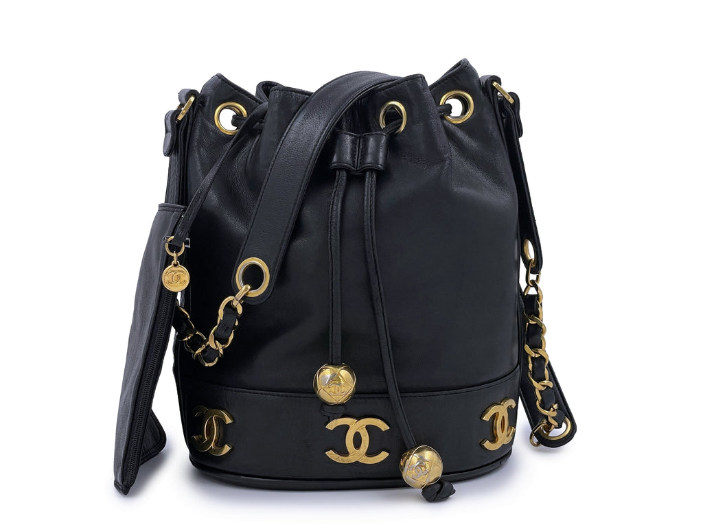 Chanel 1992 Vintage Small Drawstring Bucket Bag Black Lambskin 24k GHW