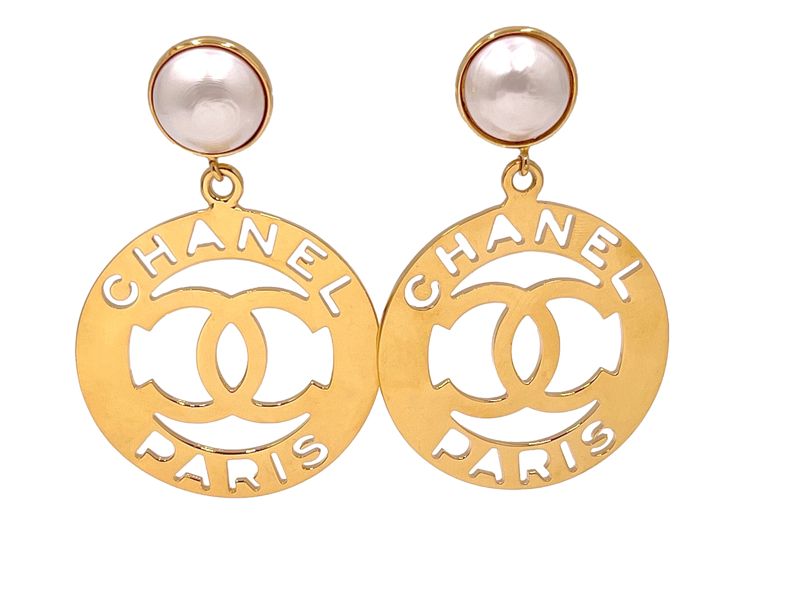 Chanel Vintage 1980s Cutout Hoop Drop Pearl Earrings HUY