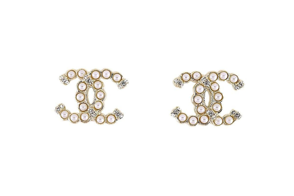 NIB Chanel 19K Pearl Crystal Gold Stud Earrings AB2434
