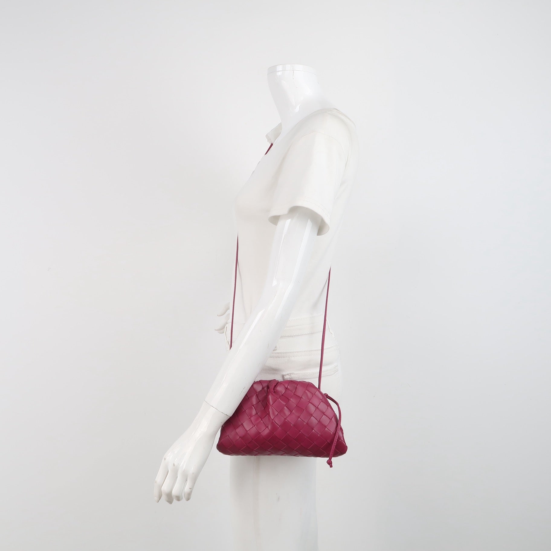 Bottega Veneta Pouch Mini Intrecciato Burgundy Lambskin Leather Crossbody Bag
