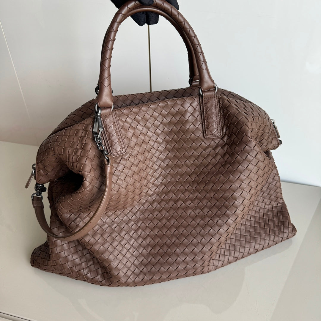 Bottega Veneta Maxi Convertible Tote Bag Hobo Chocolate Brown Leather Two-way Carry 50cm
