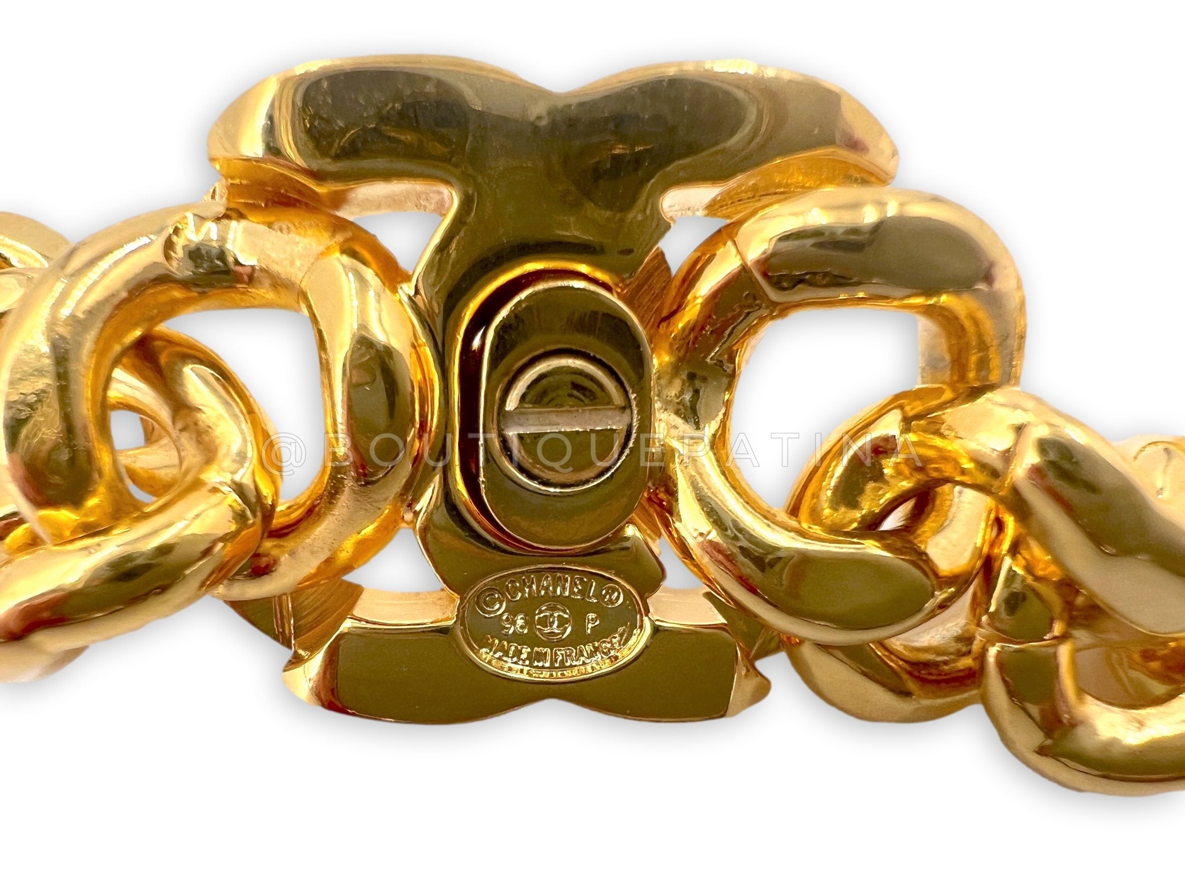 Chanel 96P Vintage Chunky Turnlock Choker Necklace 24k Gold Plated