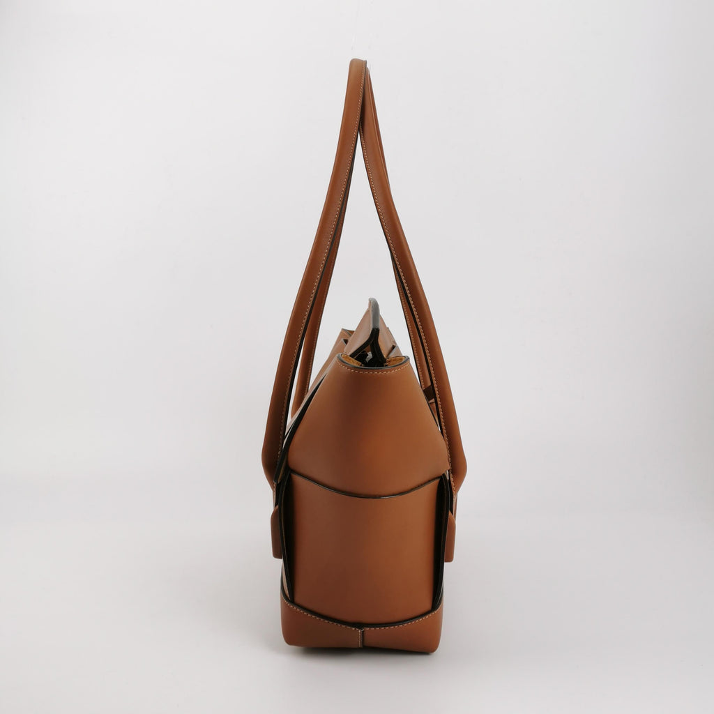 Bottega Veneta Arco Tote Bag Medium Tan Brown Leather 33