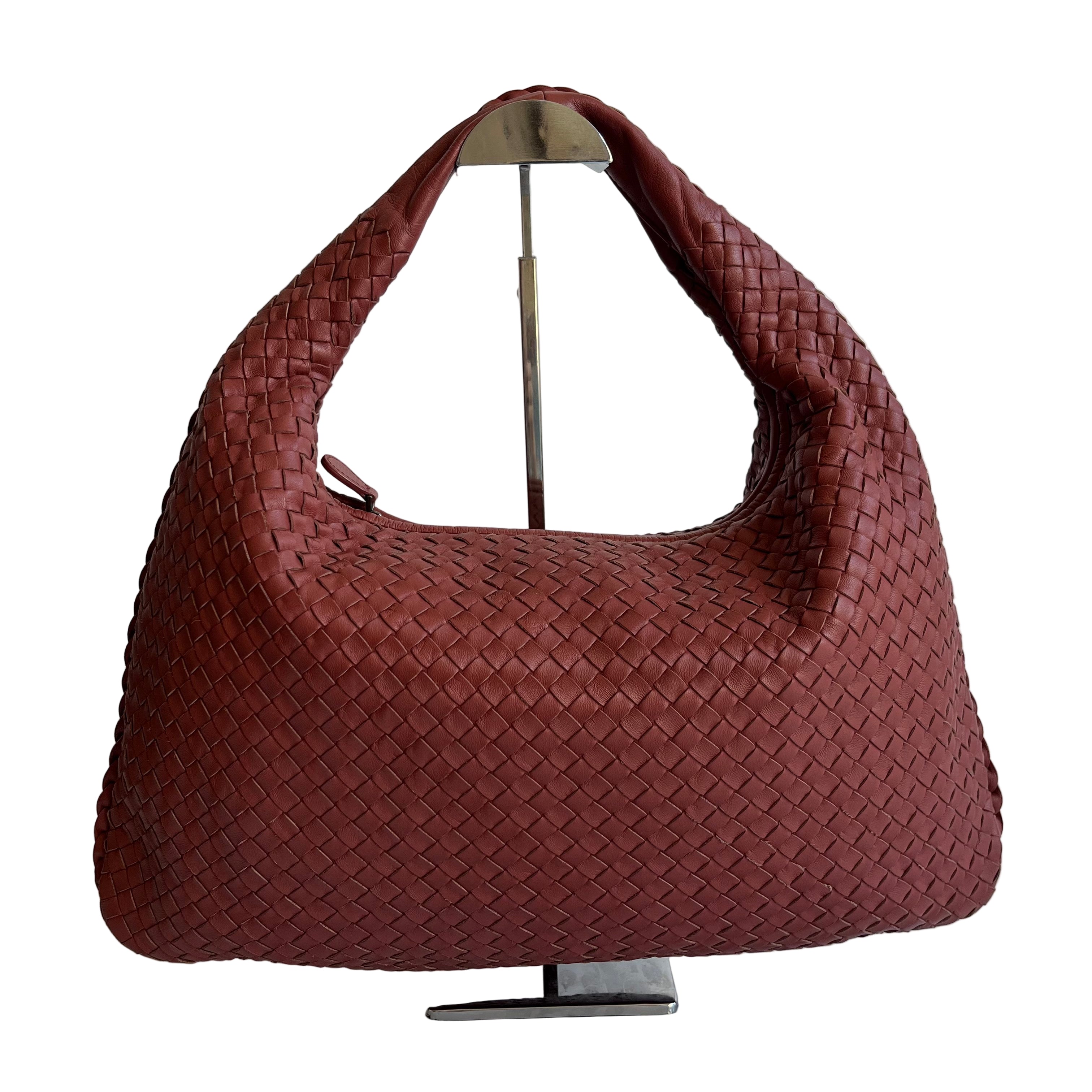 Bottega Veneta Veneta Hobo Medium Brick Red Intrecciato Leather Bag 47cm