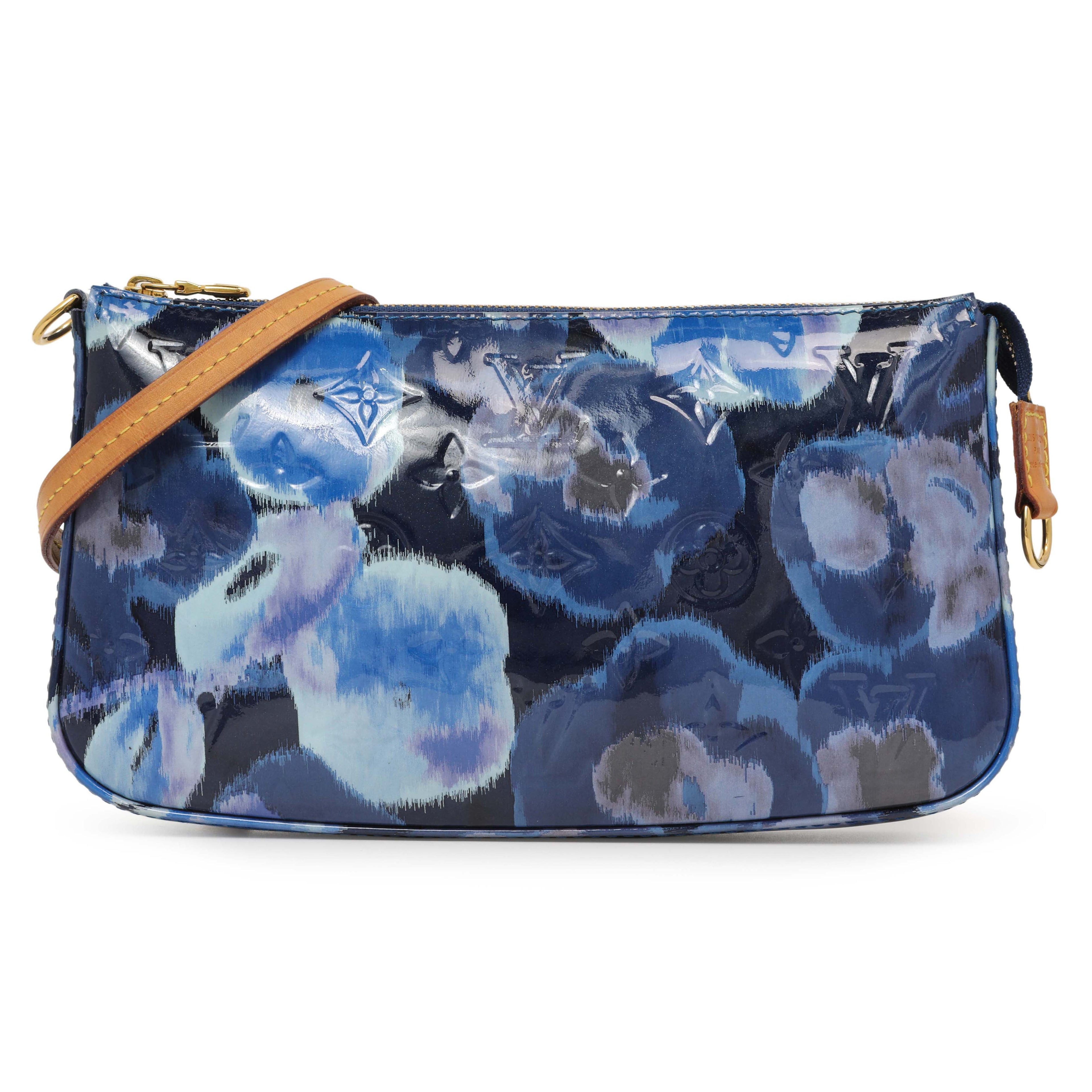 Louis Vuitton Grand Blue Vernis Ikat Pochette Accessories NM