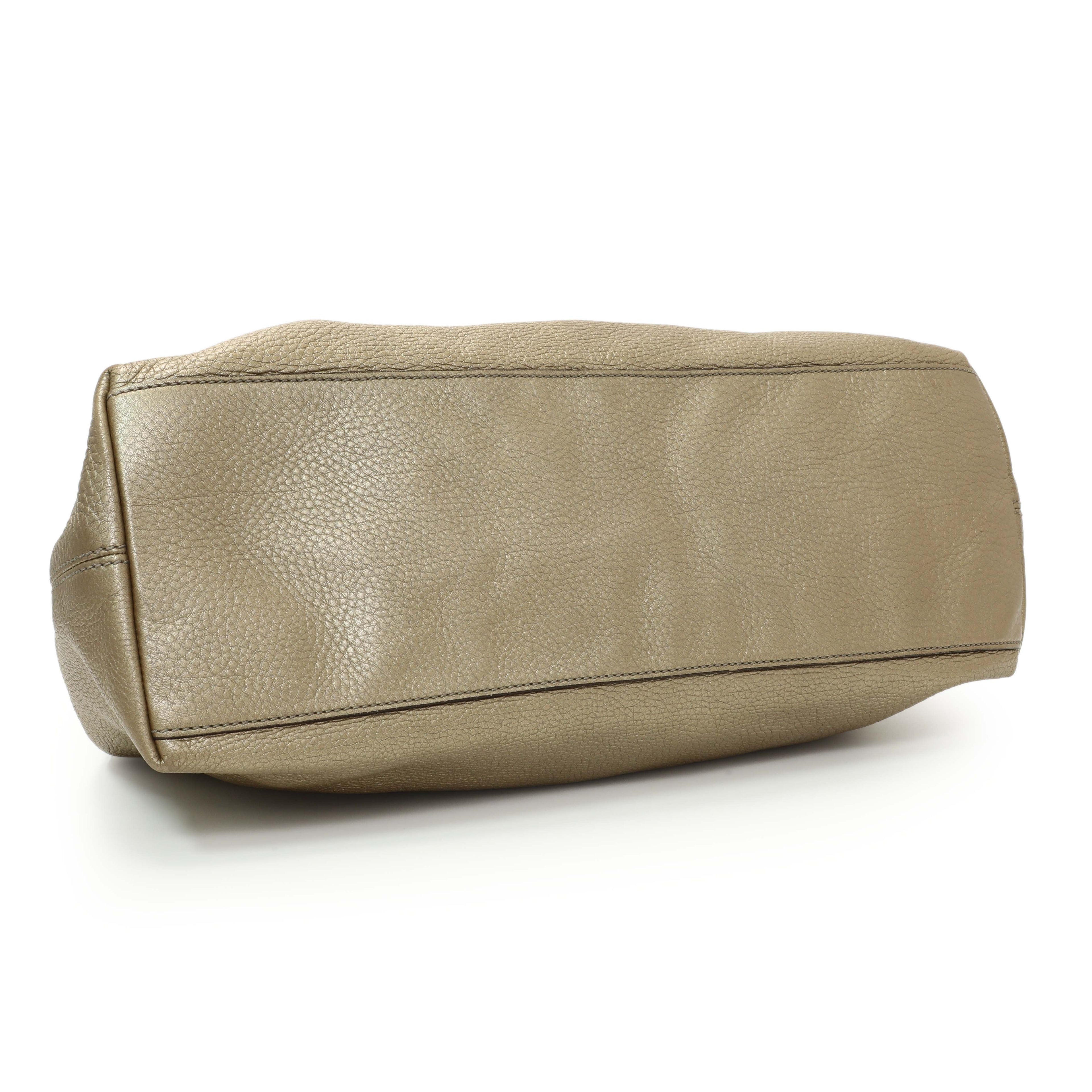 Gucci Gold Pebbled Calfskin Medium Soho Chain Shoulder Bag