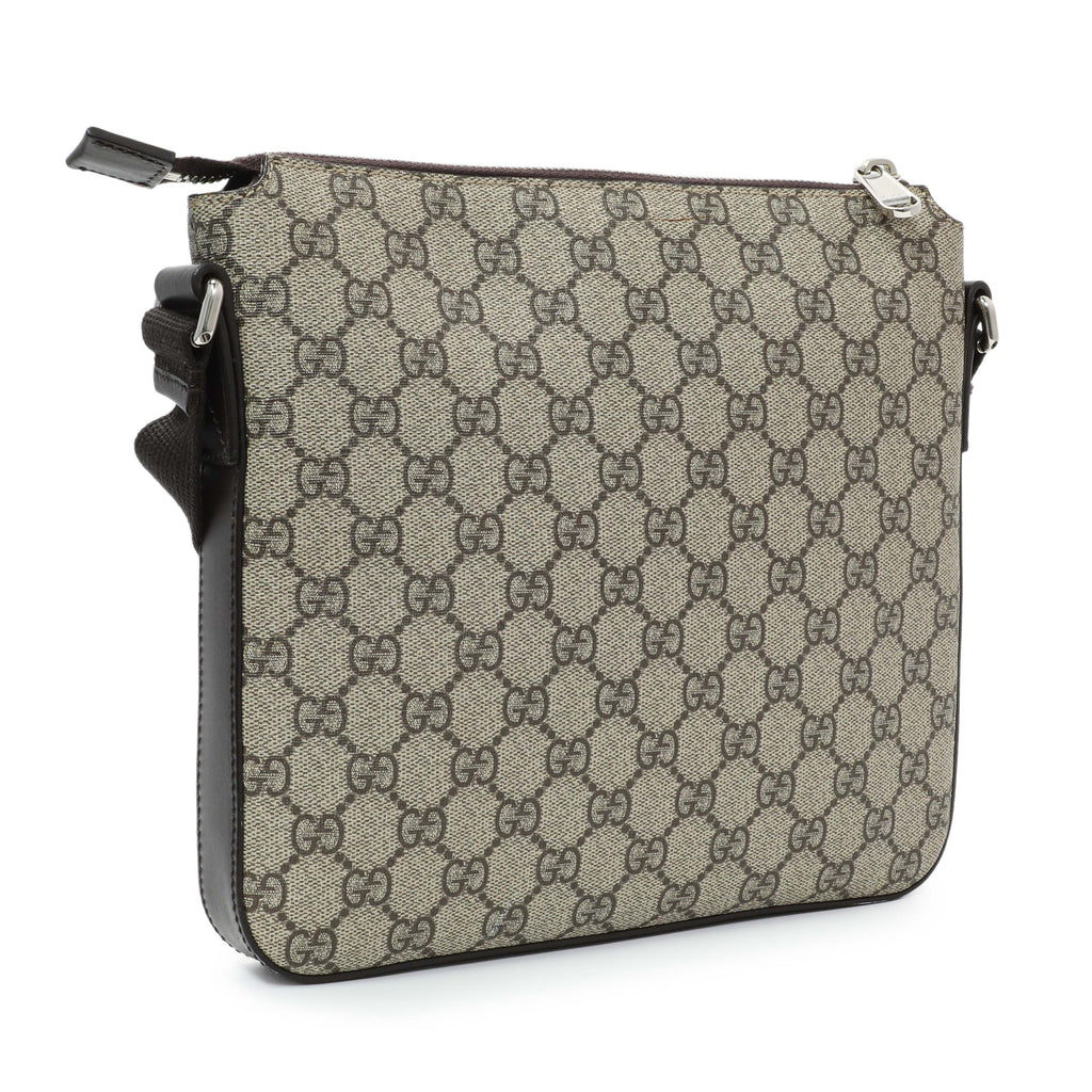 Gucci GG Supreme Monogram Flat Messenger