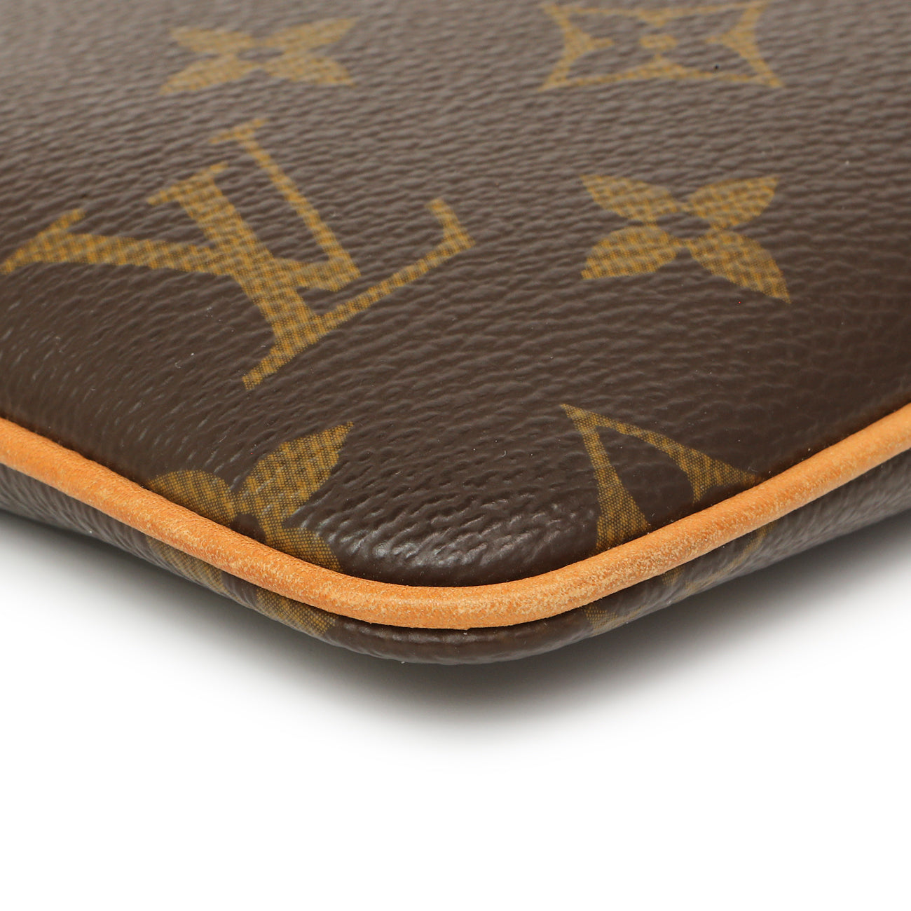 Louis Vuitton Monogram Pochette Milla MM