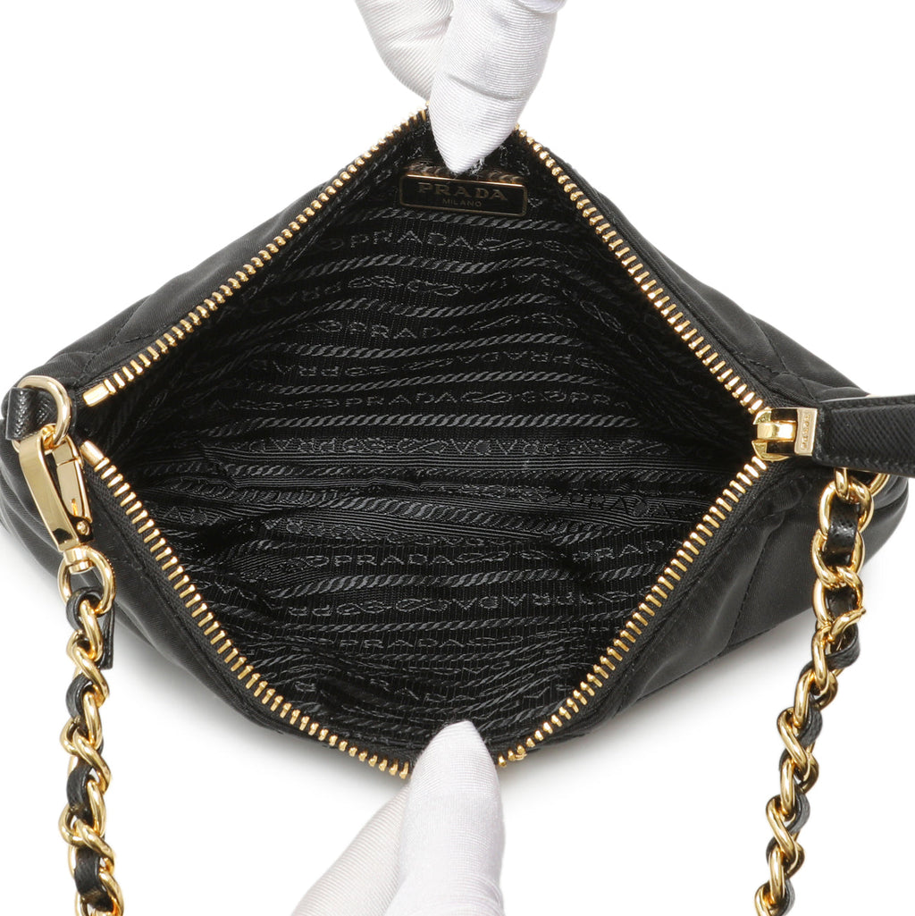 Prada Black Re-Nylon Impuntu Quilted Re-Edition 1995 Chaine Pouch