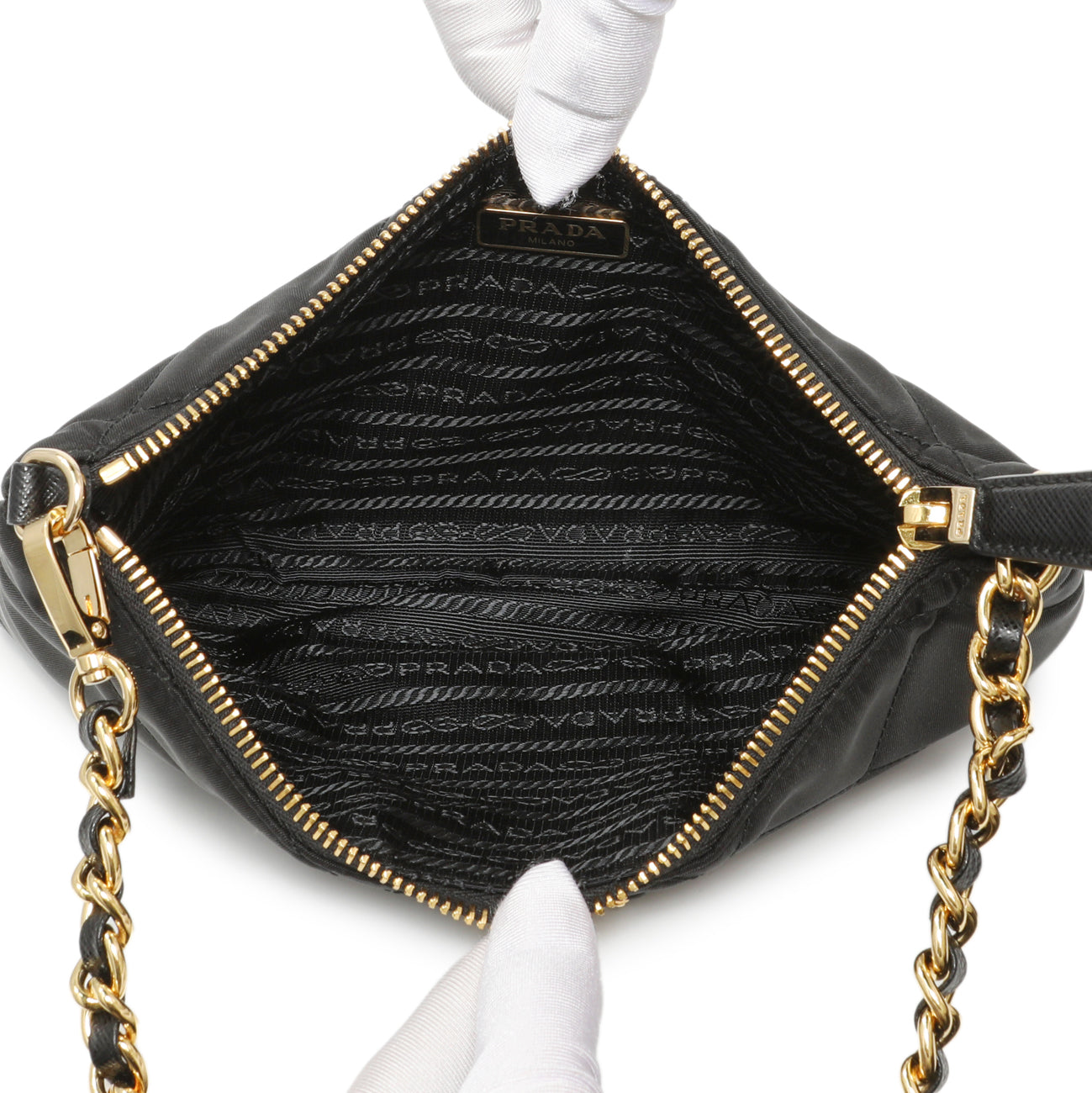 Prada Black Re-Nylon Impuntu Quilted Re-Edition 1995 Chaine Pouch