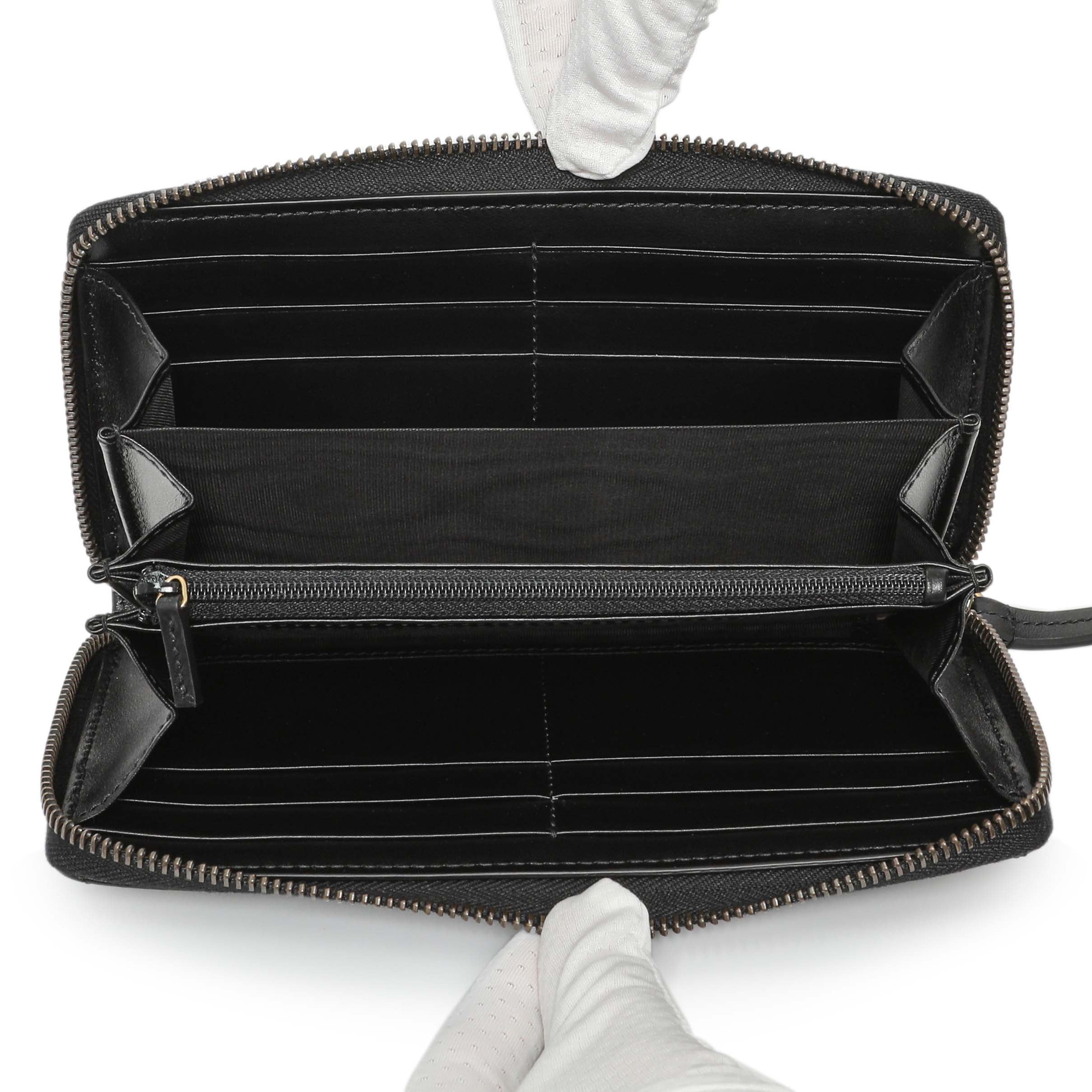 Gucci Black Calfskin Matelasse GG Marmont Zip Around Wallet