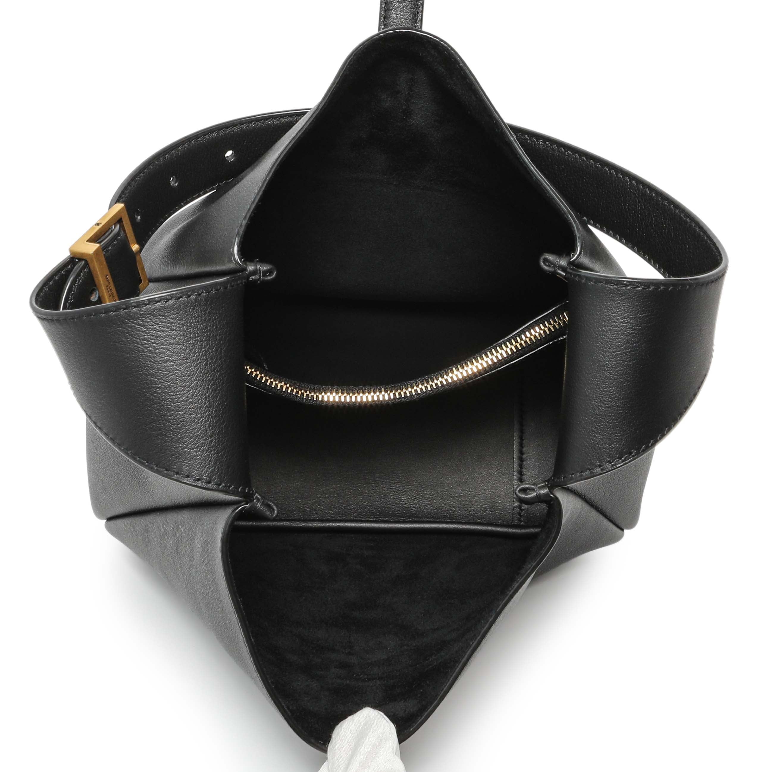 Saint Laurent Black Smooth Calfskin Small Le 5 A 7 Soft Hobo