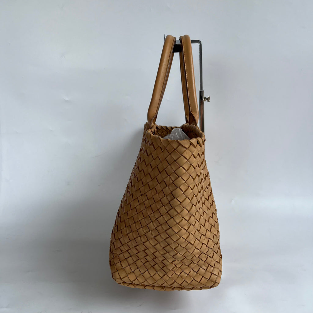 Bottega Veneta Cabat Tote Intreccio Leather Light Brown Beige 42cm