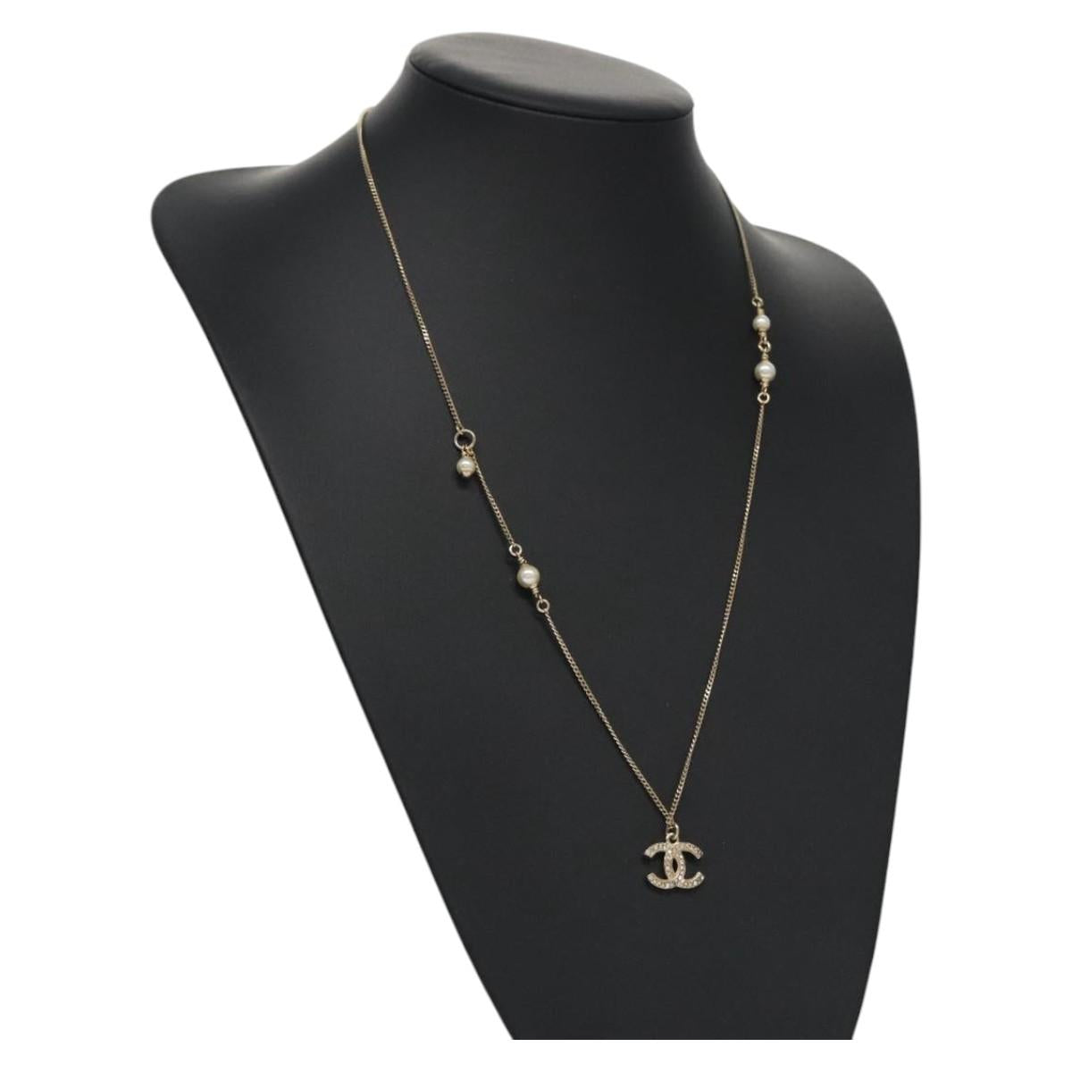 CHANEL Necklace metal Gold CC 110931
