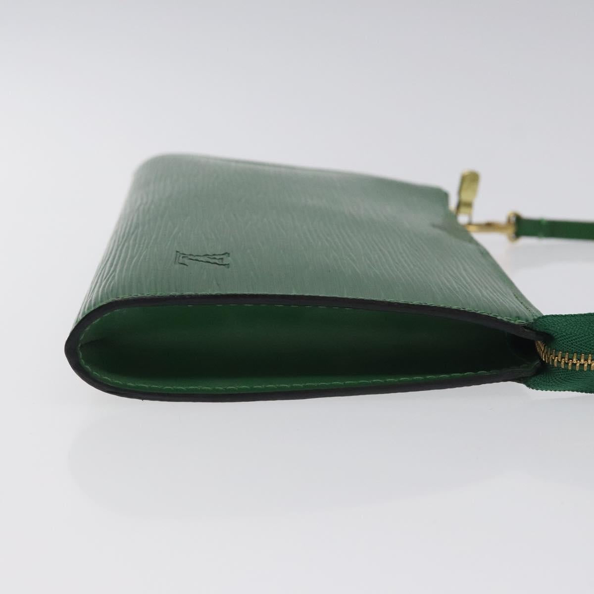 LOUIS VUITTON Epi Pochette Accessoires Pouch Green M52984 LV 127700