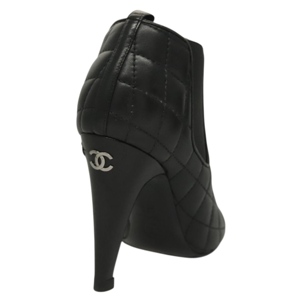 CHANEL Matelasse Side Gore Heel Boots Lamb Skin Black CC 132992V