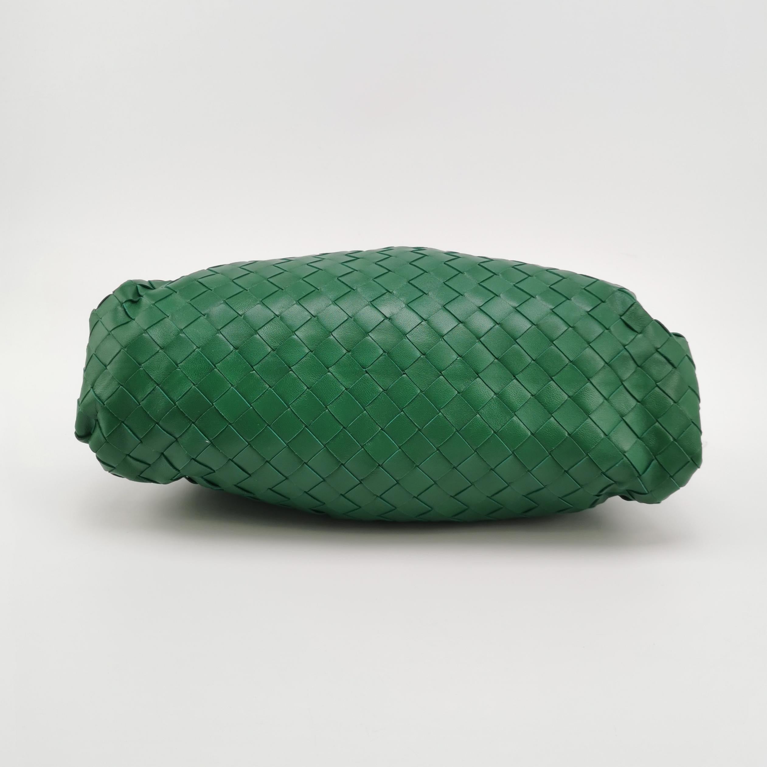 Bottega Veneta Pouch Large Intrecciato Green Calfskin Leather Clutch