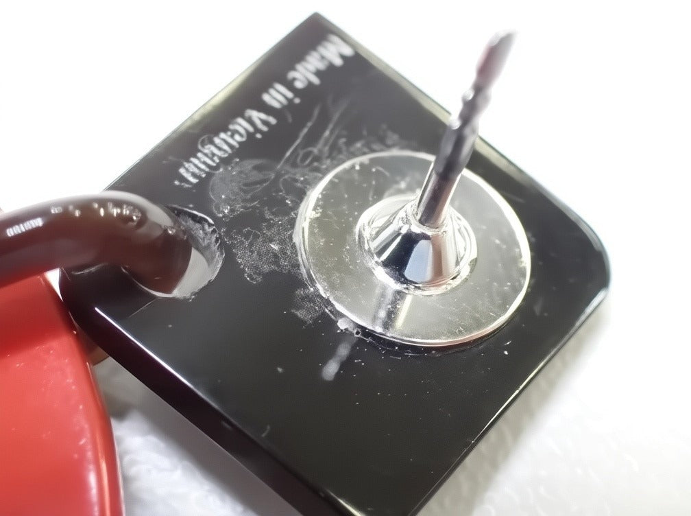 Hermès Pink Lacquered Buffalo Horn H Round Earrings