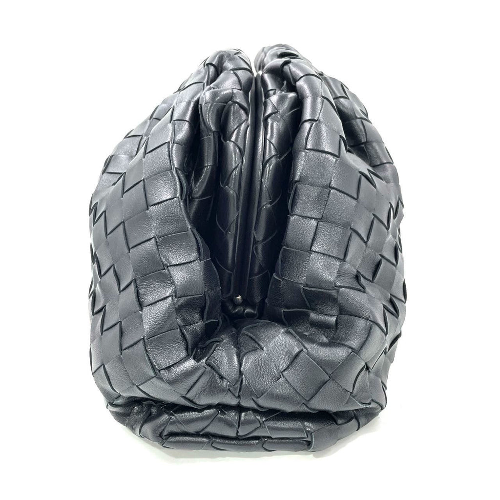 Bottega Veneta Pouch Large Intrecciato Black Calfskin Leather Clutch