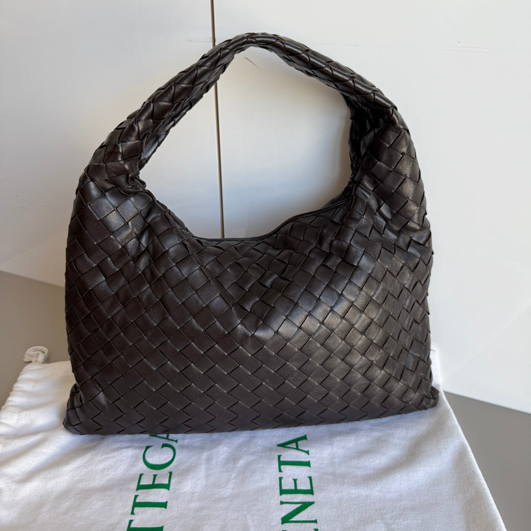 Bottega Veneta Hop Hobo Small Leather Chocolate Brown