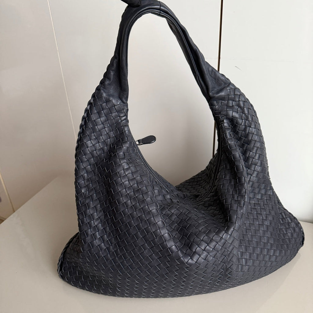 Bottega Veneta Veneta Hobo Maxi Black Leather 52cm