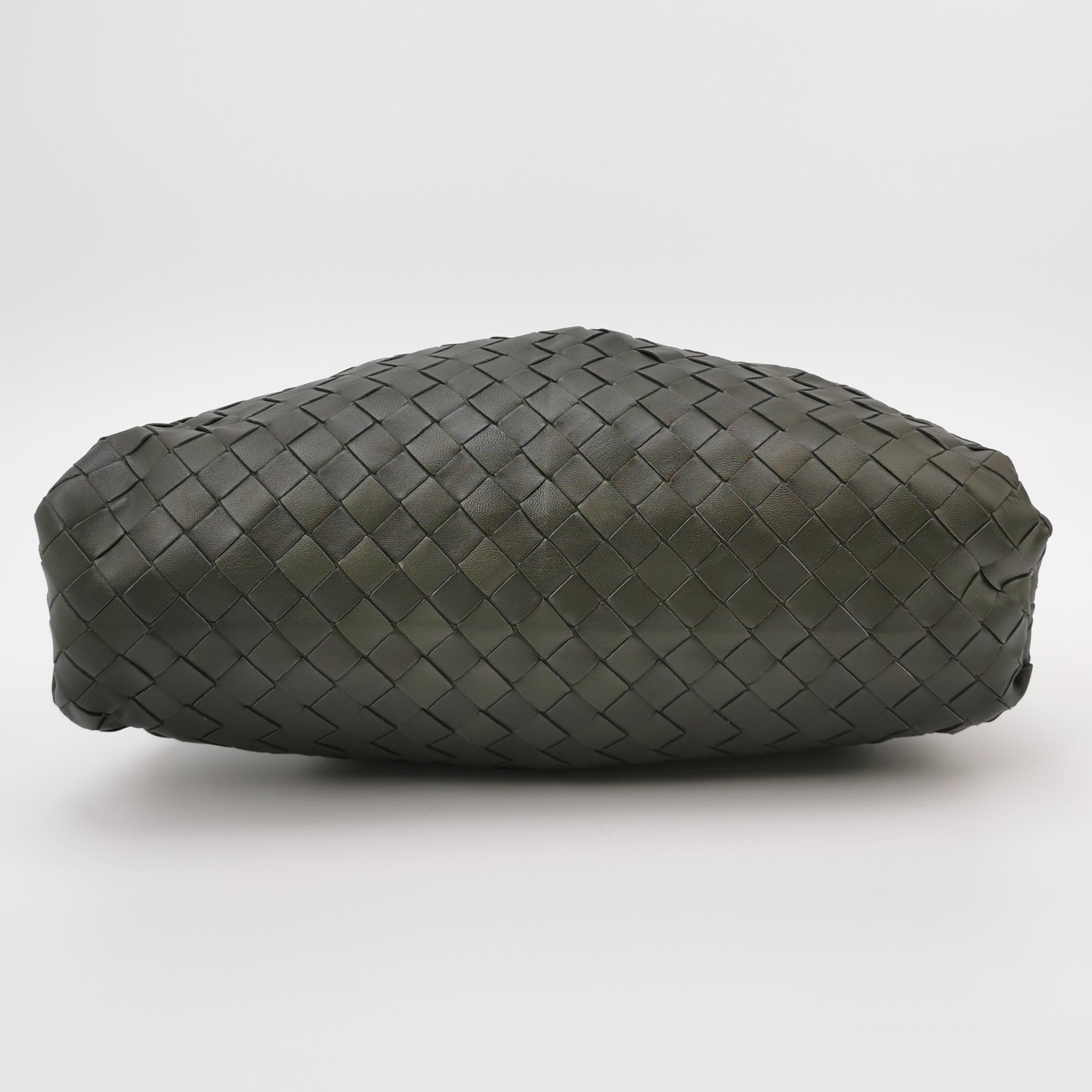 Bottega Veneta Pouch Large Intrecciato Dark Olive Green Calfskin Leather