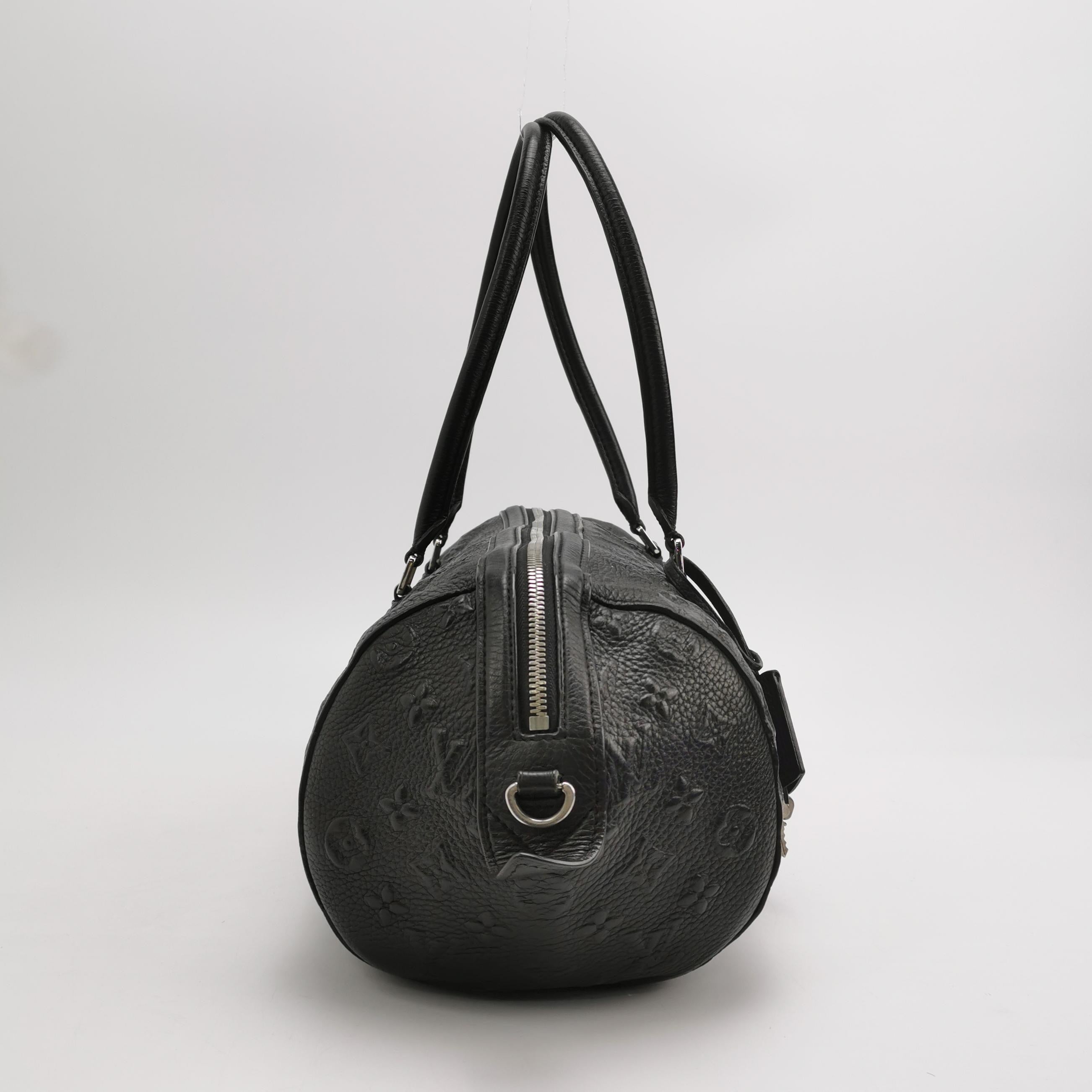 Louis Vuitton Neo Papillon Revelation GM Black Leather Shoulder Bag