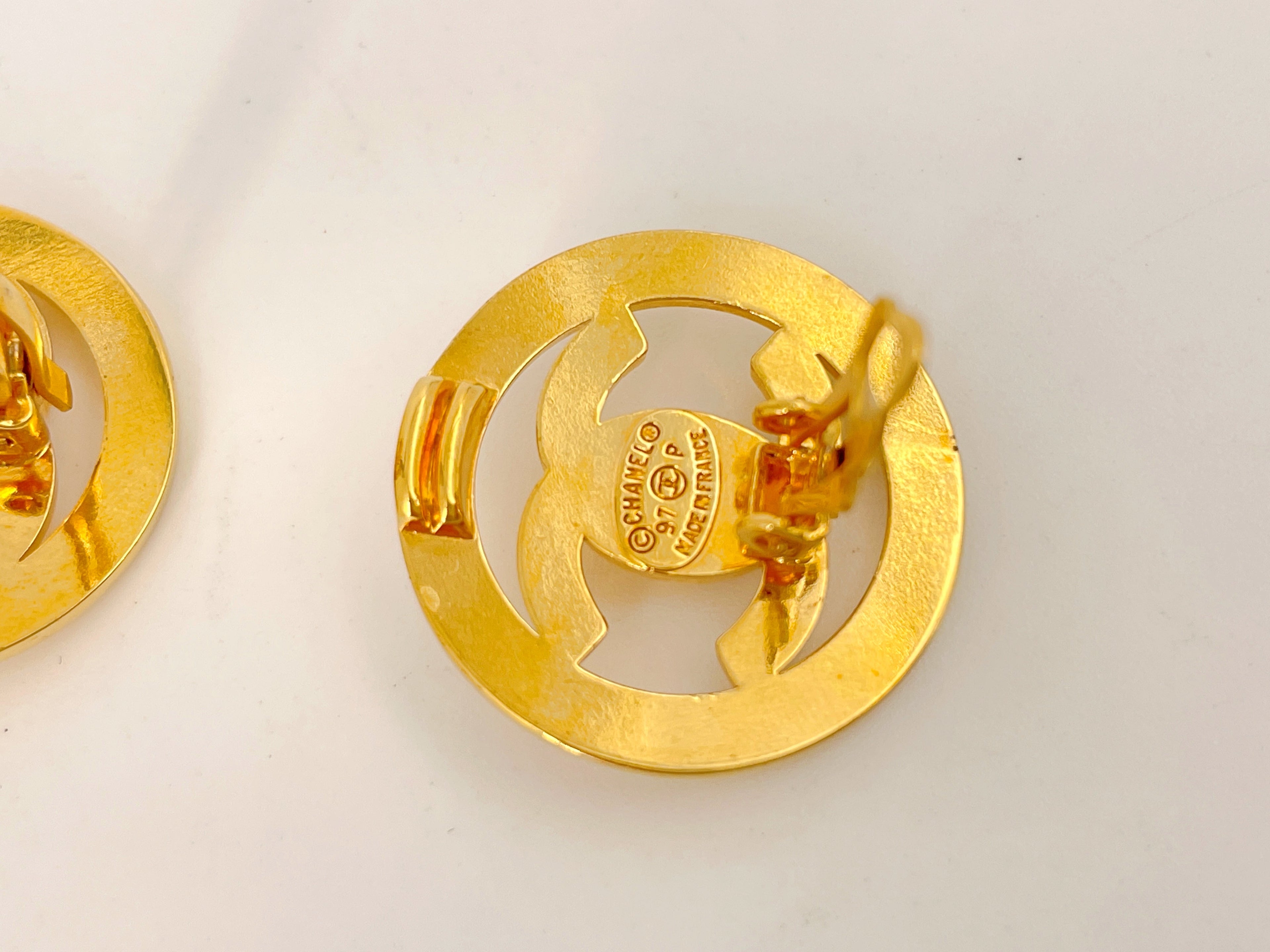 Chanel Vintage 97P Encircled Turnlock Stud Earrings