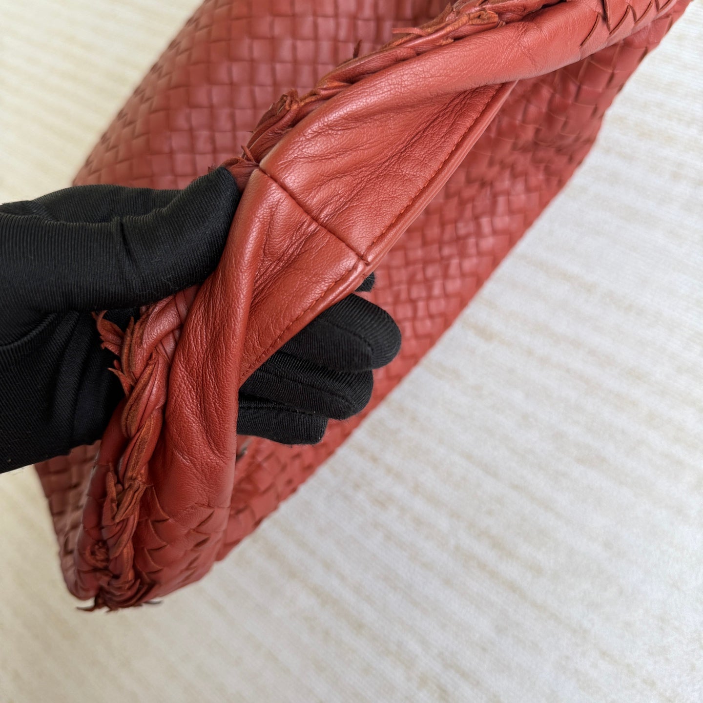 Bottega Veneta Veneta Hobo Large Burgundy 47cm Lambskin Leather