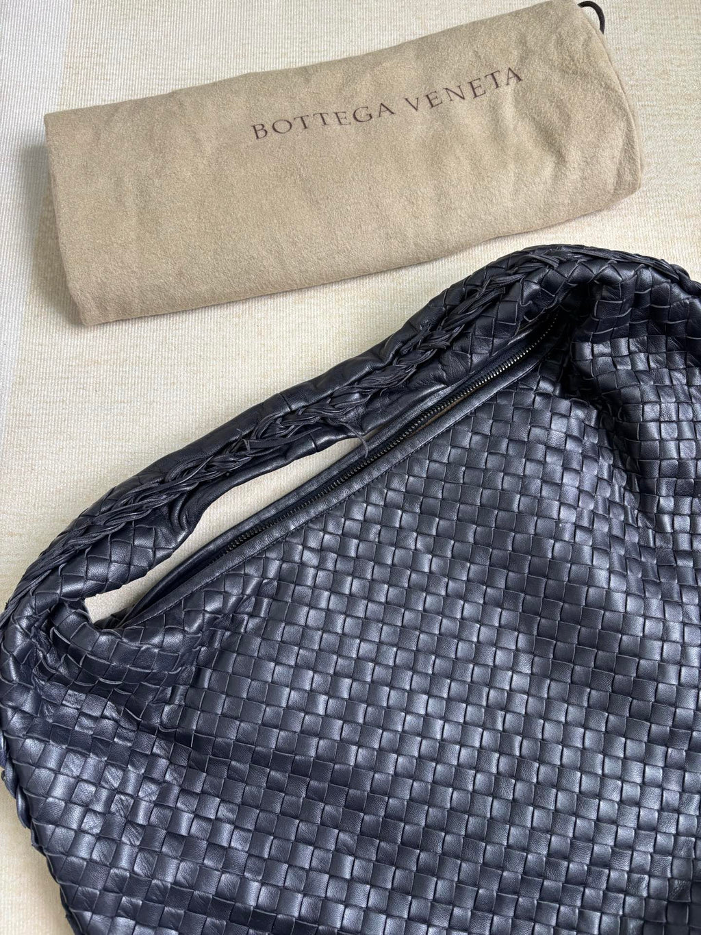 Bottega Veneta Veneta Hobo Dark Navy Intreciatto Leather Bag Large 47cm
