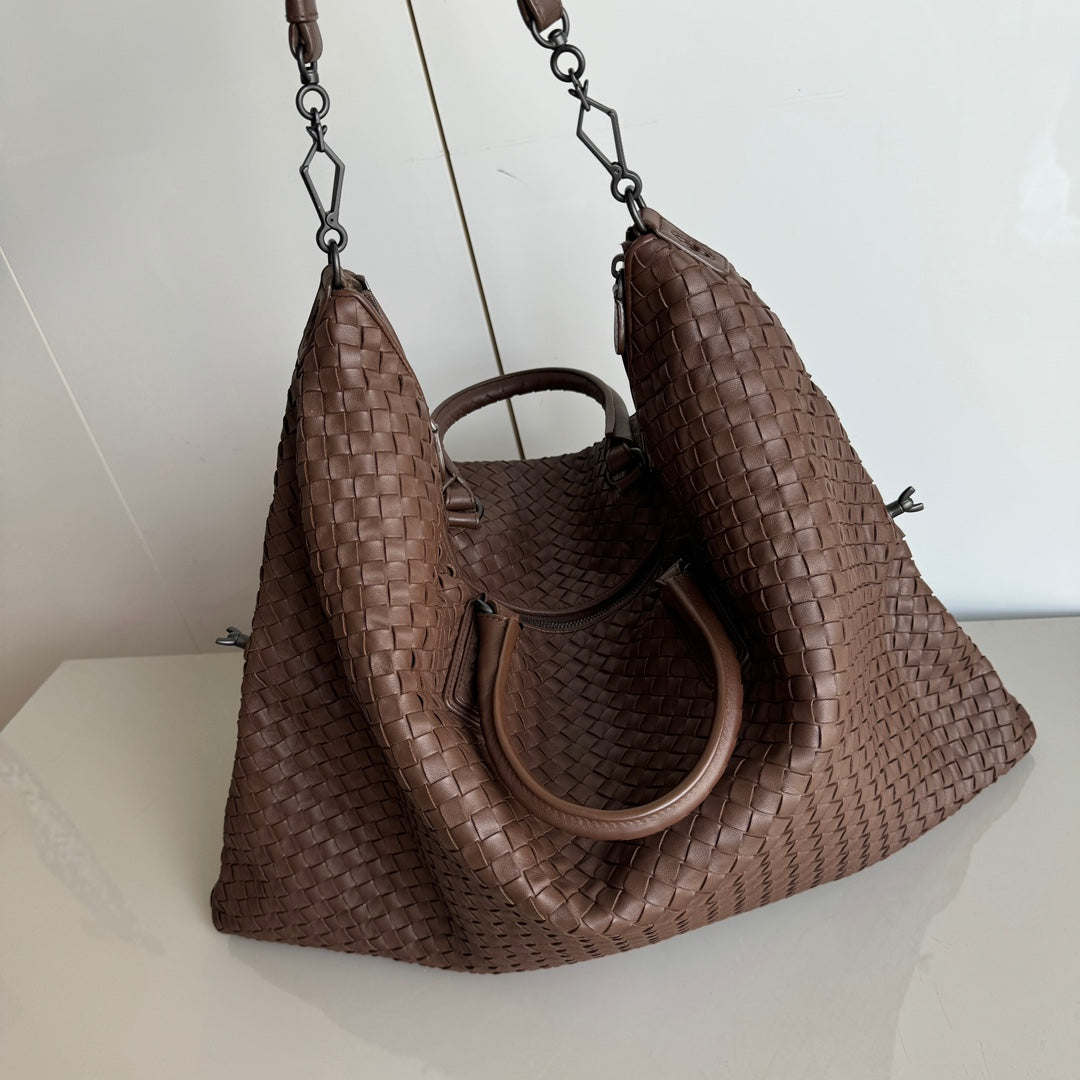 Bottega Veneta Maxi Convertible Tote Bag Hobo Chocolate Brown Leather Two-way Carry 50cm