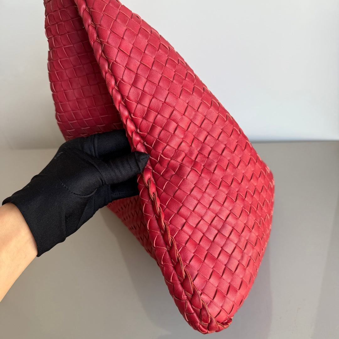 Bottega Veneta Veneta Hobo Maxi Dark Red Leather 51cm