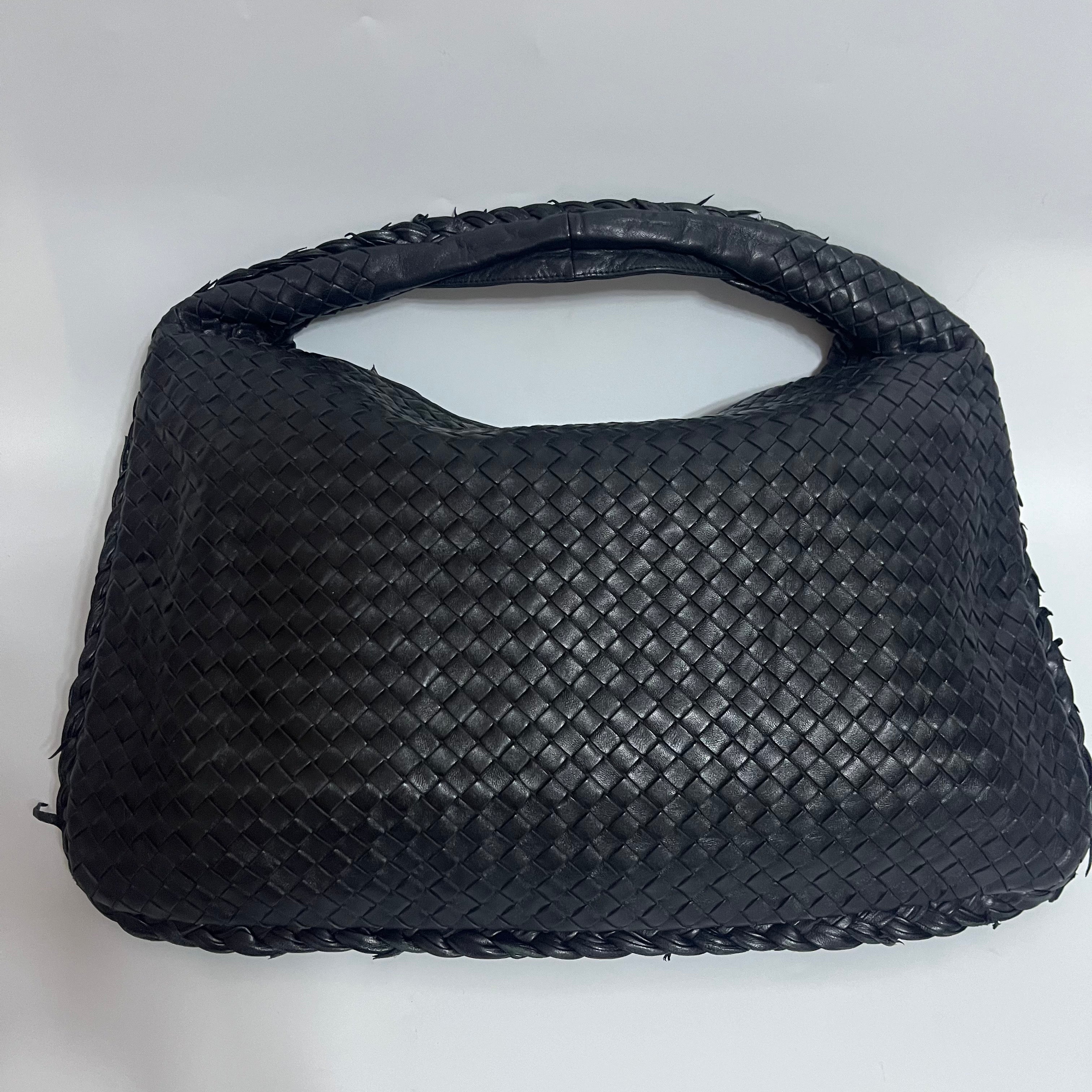 Bottega Veneta Intrecciato Hobo Bag Medium Black Leather 47cm
