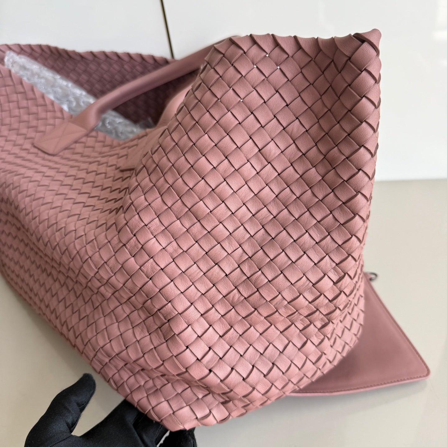 Bottega Veneta Cabat Maxi Intreccio Leather Tote Bag Mauve Pink 50cm