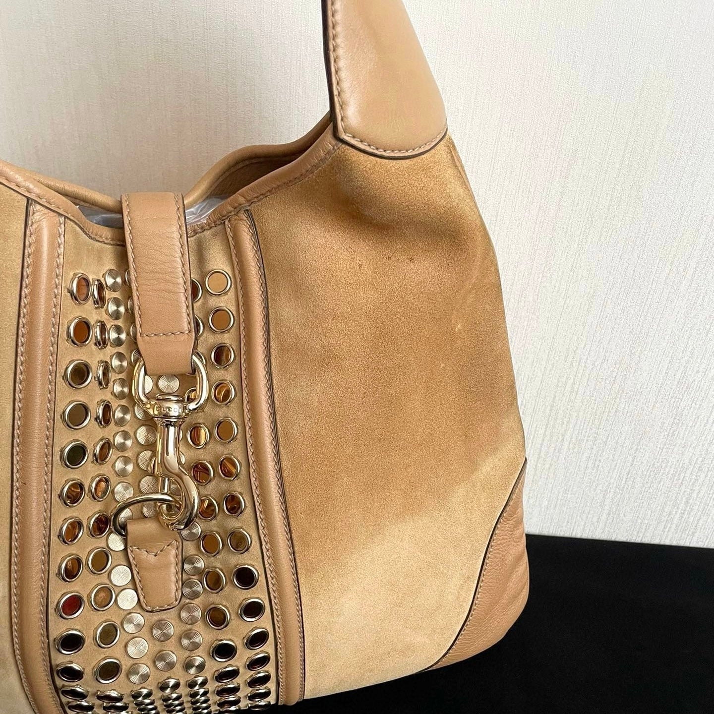 Gucci Jackie Vintage Medium Tan Brown Suede Leather Gold Hardware