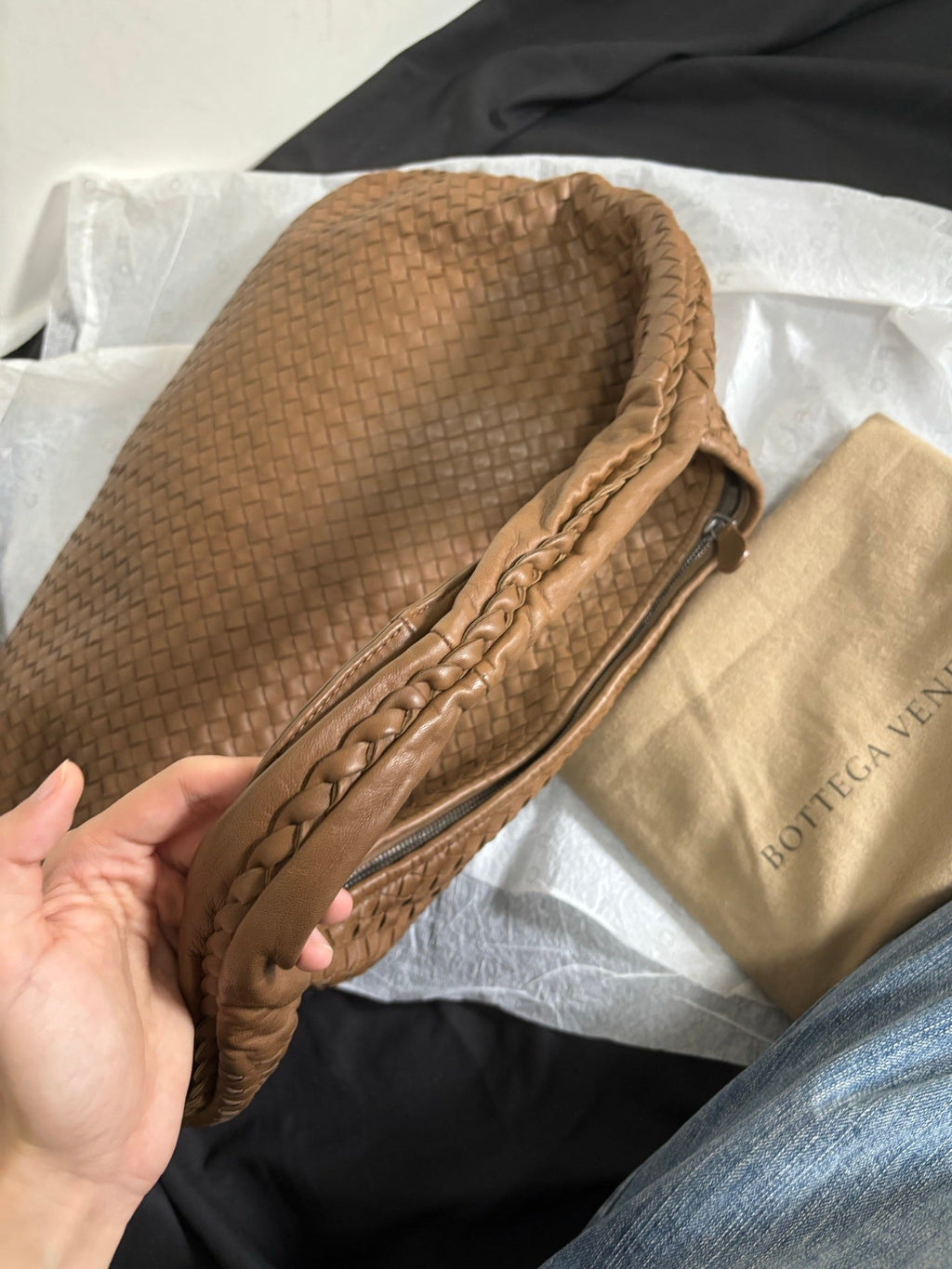 Bottega Veneta Hobo Maxi Milk Chocolate Brown leather 50cm