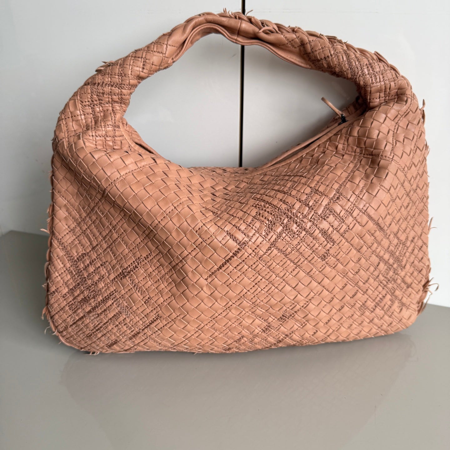 Bottega Veneta Veneta Hobo Beige Almond Special Edition Leather 40cm