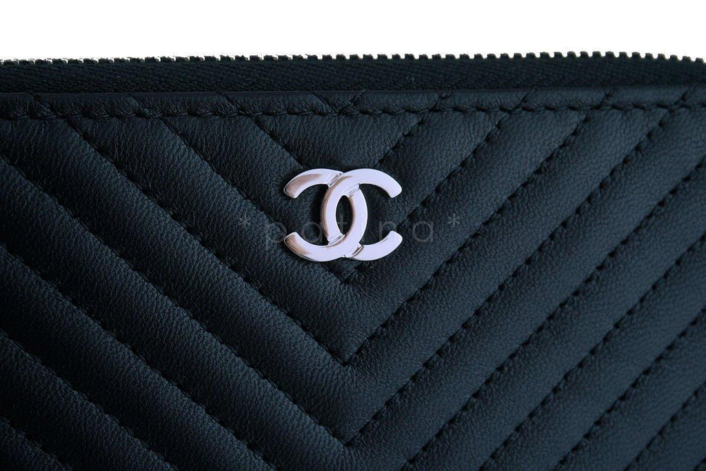 NIB Chanel Black Chevron Compact Zip Around Small Card Wallet Case