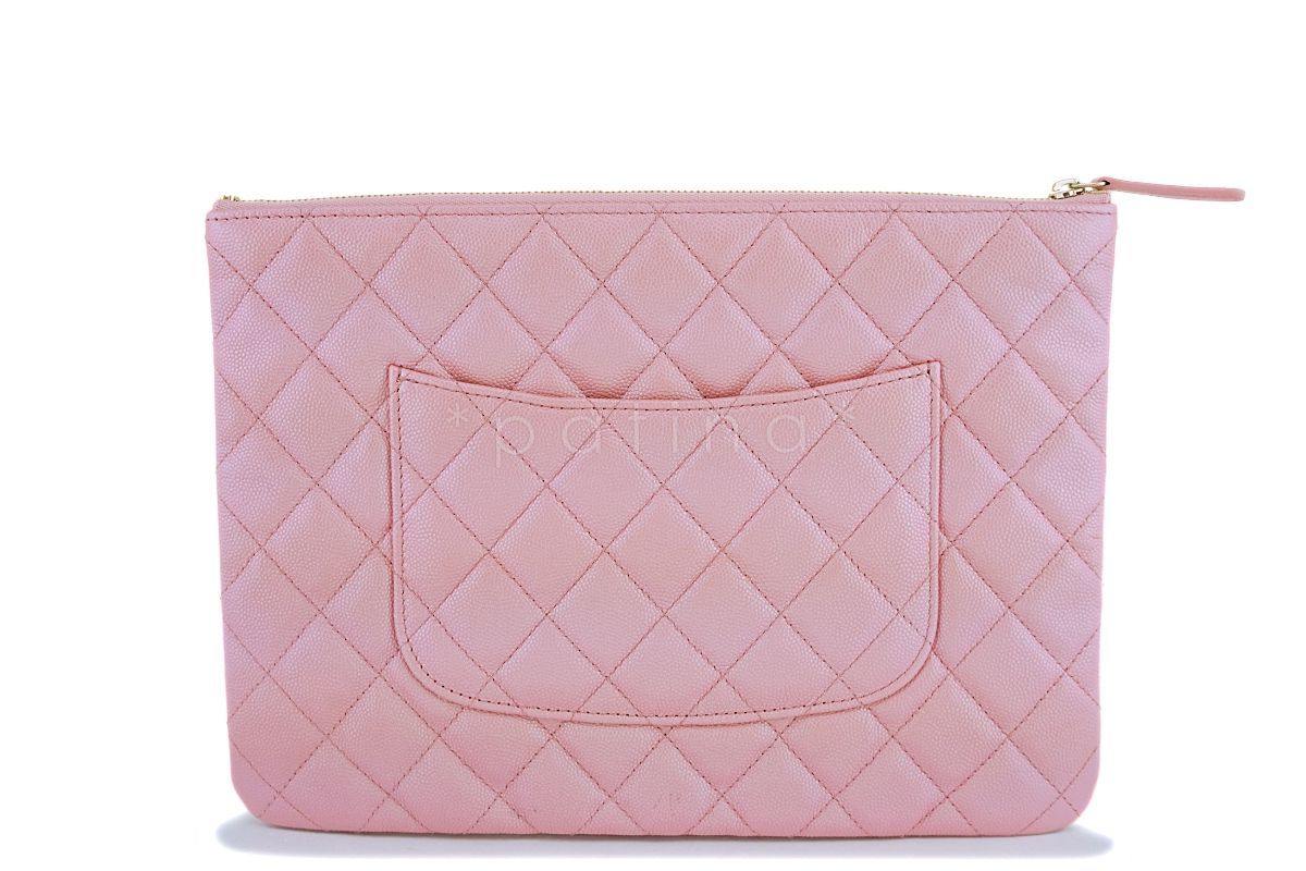 NIB 19S Chanel Iridescent Pink Pearly CC Medium O Case Clutch Bag