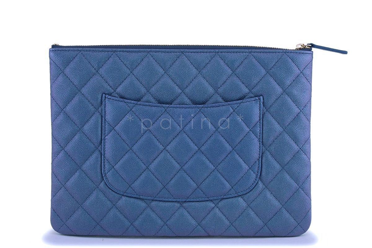 NIB 19S Chanel Iridescent Blue Pearly CC Medium O Case Clutch Bag