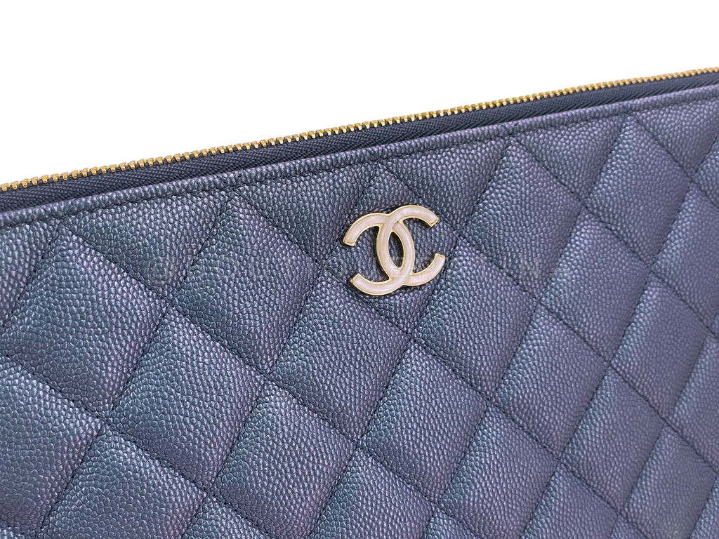 NIB 19S Chanel Iridescent Blue Pearly CC Caviar Medium O Case Clutch Bag
