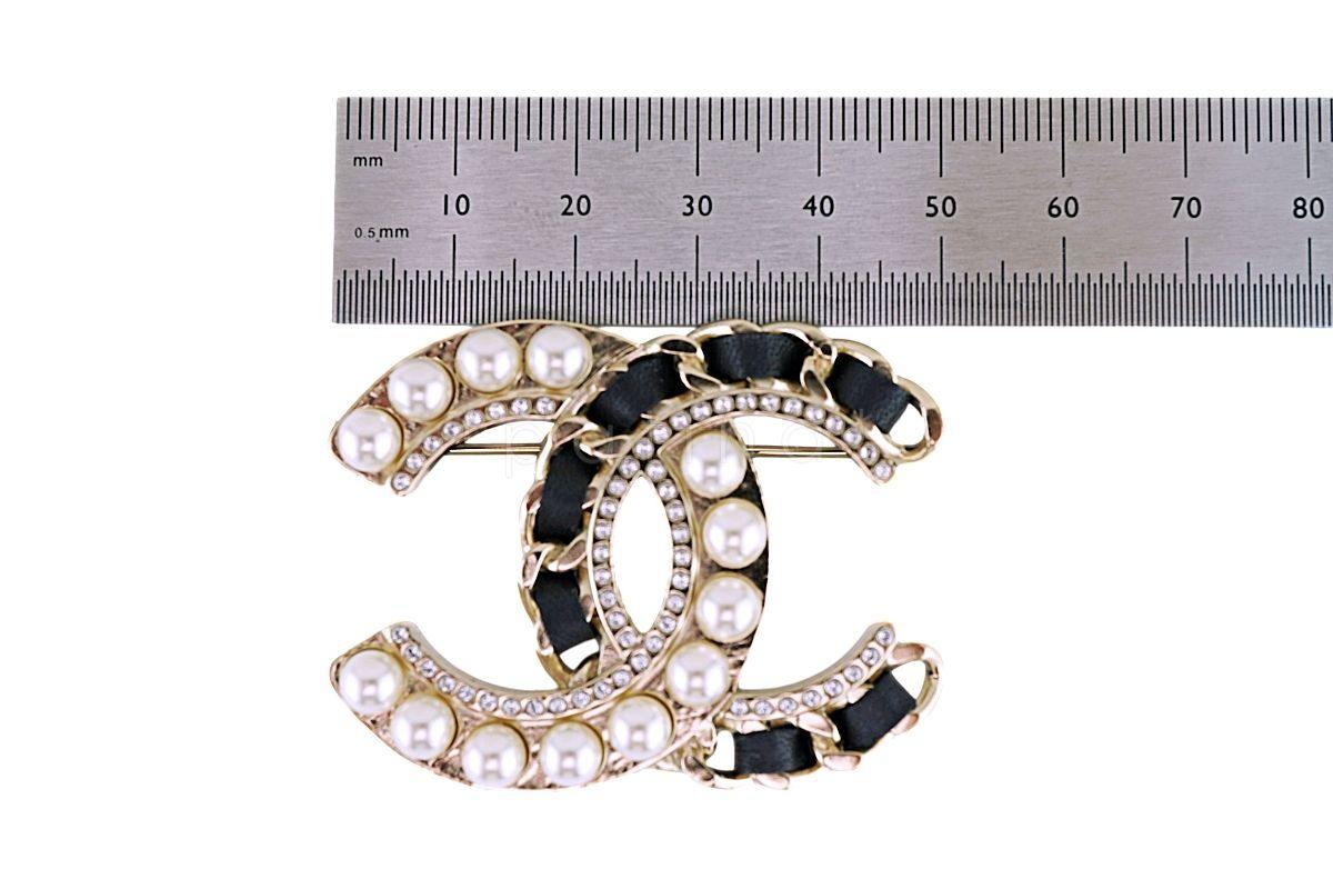 NIB Chanel Pearl Crystal Leather and Gold Chain Brooch AB0128