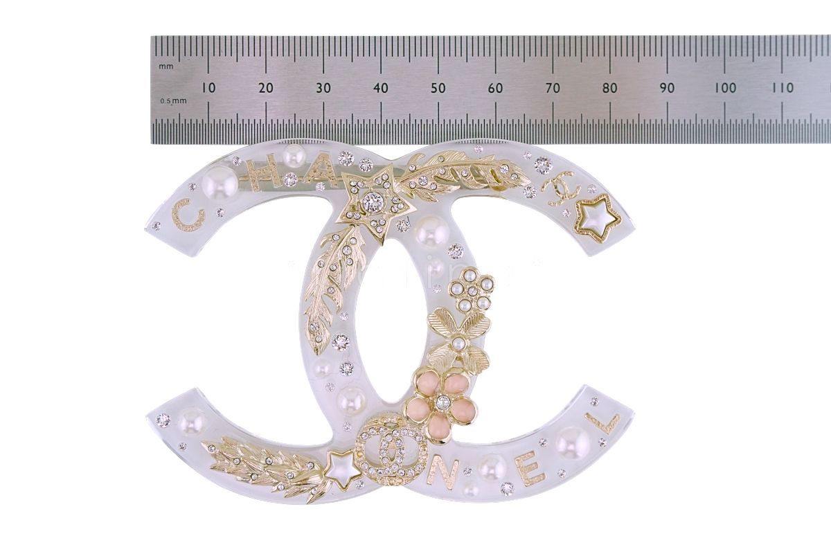 Rare NIB 19K Chanel X/XL Clear Resin Pearl Giant CC Crystal Brooch GHW