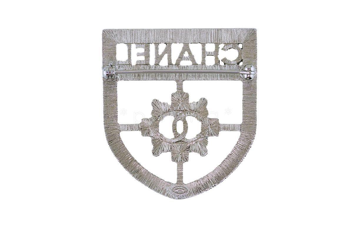 NIB Chanel Classic Crest Shield Logo Brooch A85908 Crystals SHW