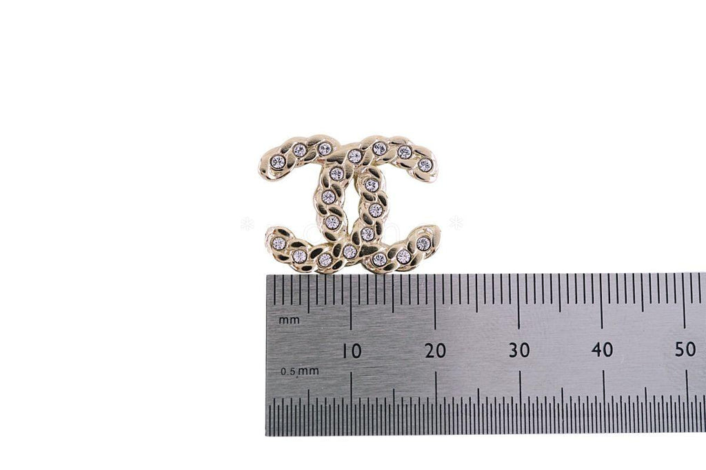 NIB 19P Chanel Crystal CC Classic "Chain" Stud Earrings GHW AB0595
