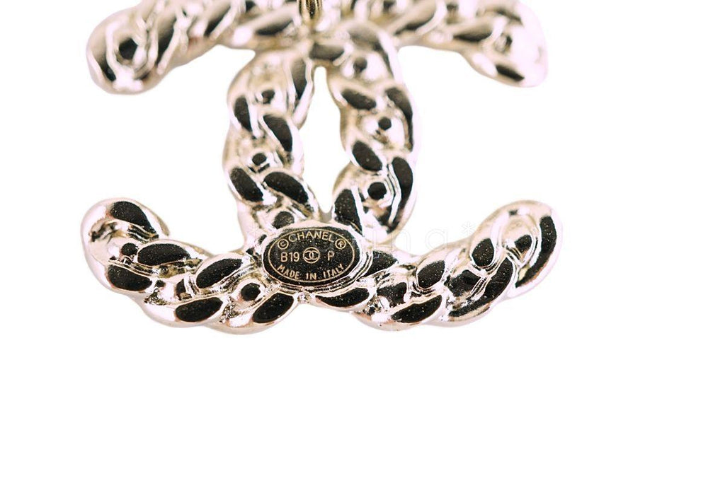 NIB 19P Chanel Crystal CC Classic "Chain" Stud Earrings GHW AB0595