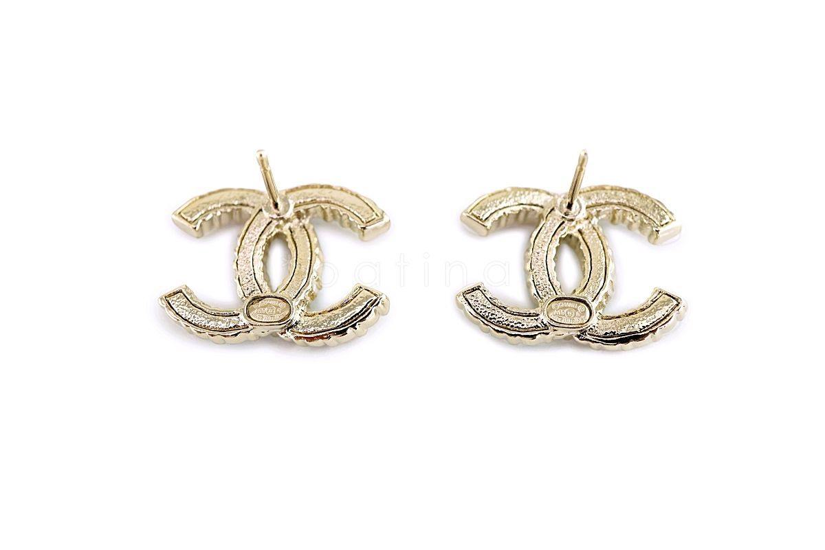 NIB 19S Chanel Rainbow Multicolor Crystal Classic CC Stud Earrings GHW AB1552 879