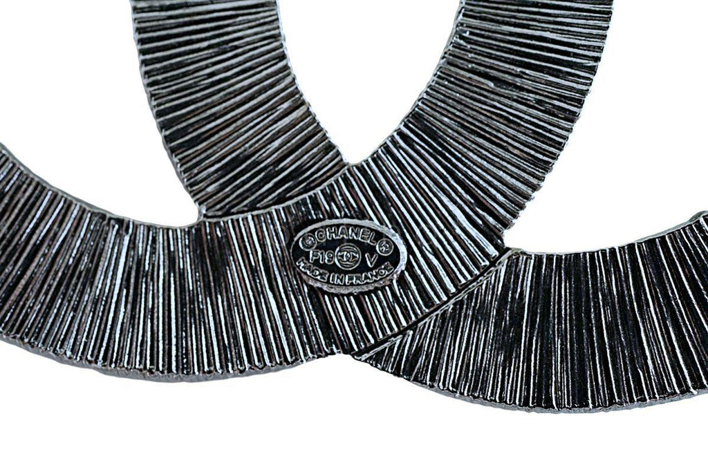 NIB New 2019 Chanel Classic Baguette Crystals Brooch RQY