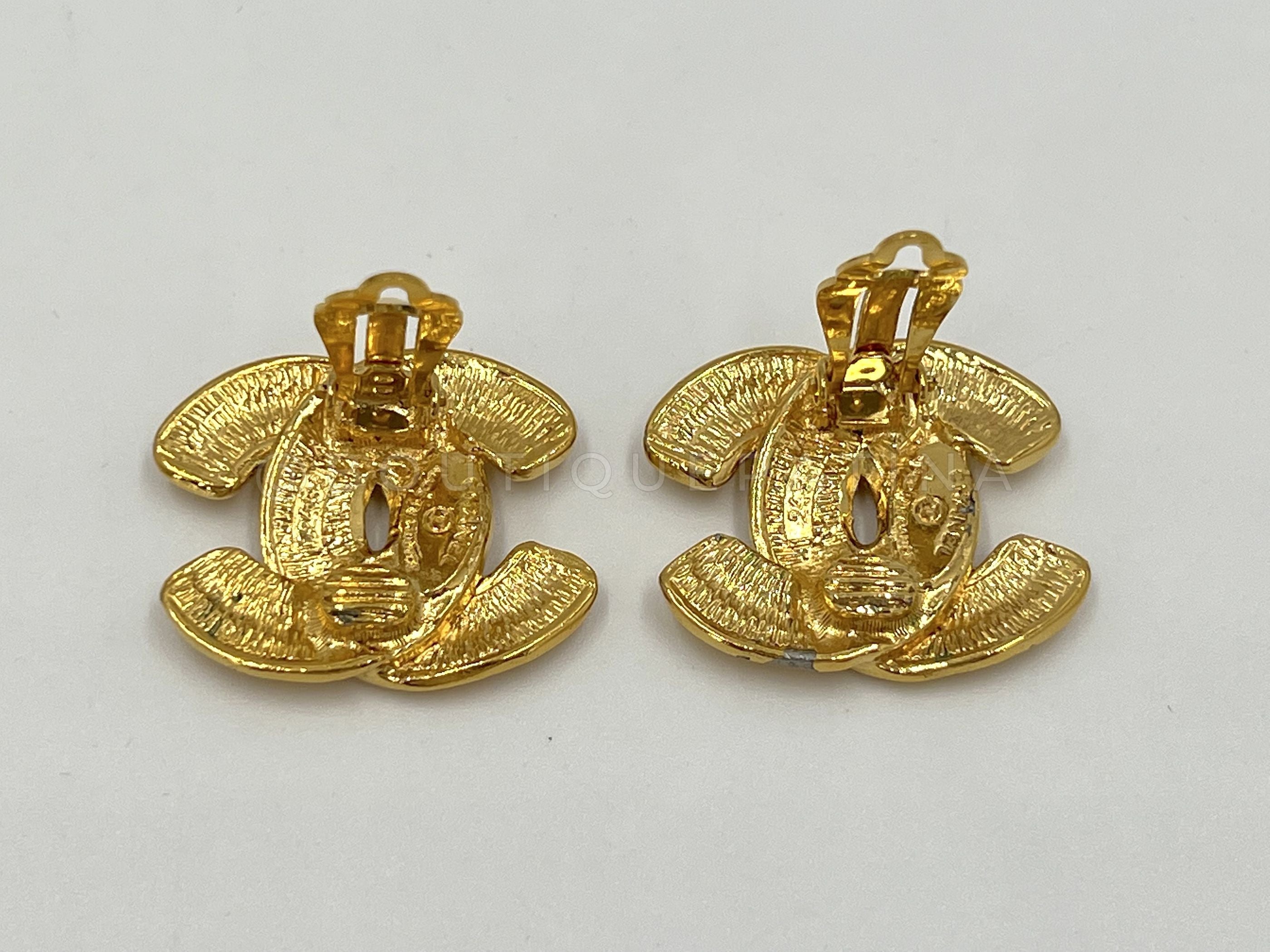 Chanel 1980s Vintage Quilted Logo Earrings