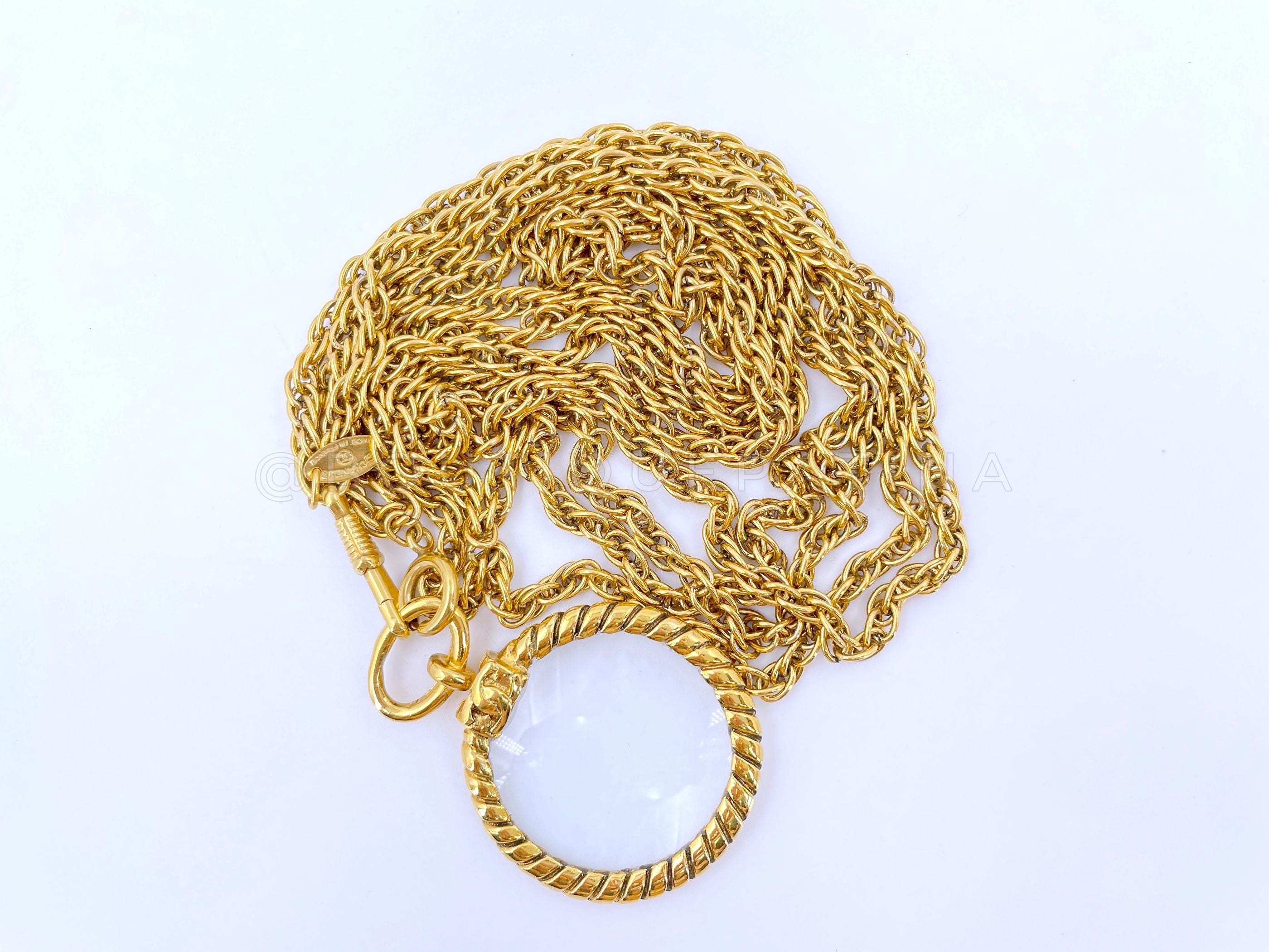 Chanel Vintage Classic Magnifying Glass Pendant Long Chain Necklace
